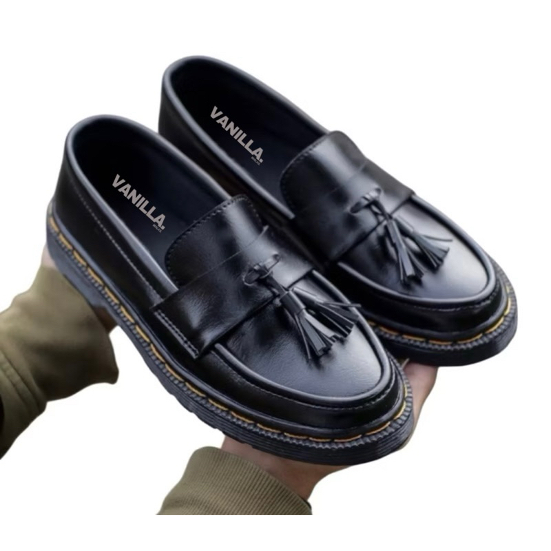 Vanilla Sepatu Kulit Pria Hitam docmart casual