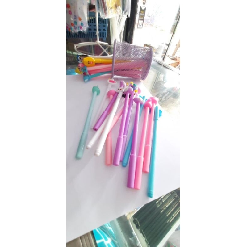 

*Omah Desain* pulpen karakter. pulpen lucu. pulpen 0,5