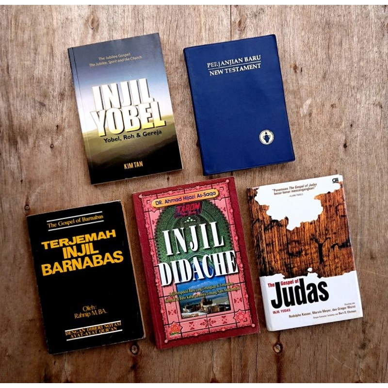 Kitab Suci INJIL YUDAS, INJIL (Perjanjian Baru), INJIL BARNABAS, YOBEL, & INJIL DIDACHE (Paket Perba