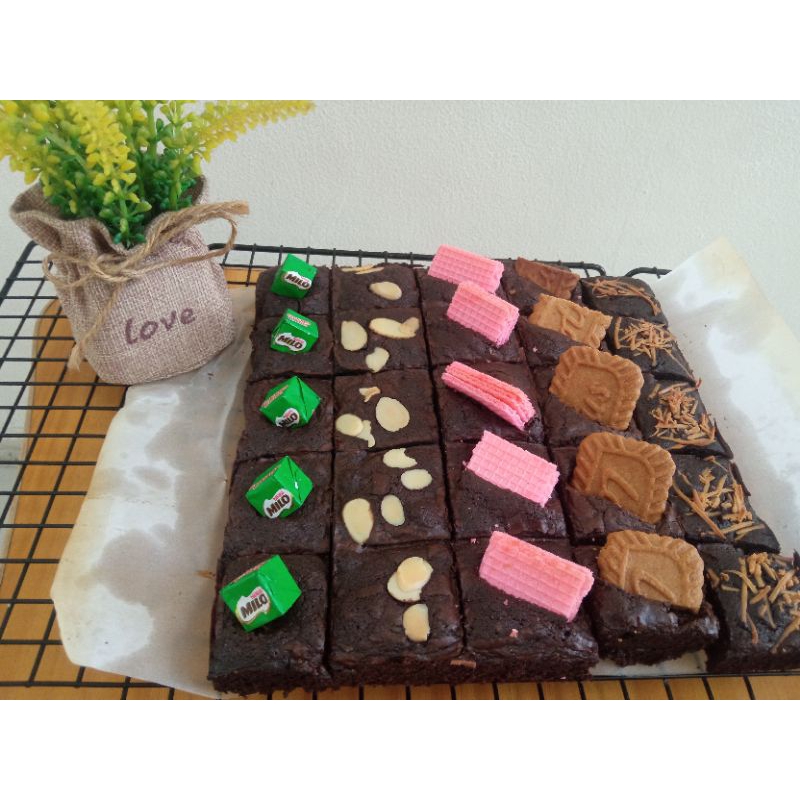 

Brownies Fudgy sekat Bronis 20x10