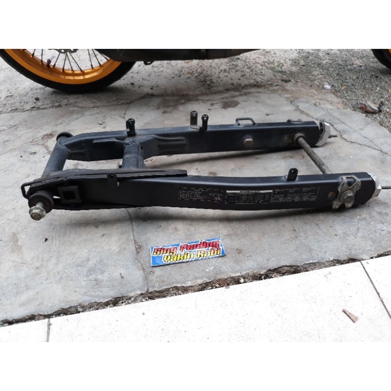 Arm Swing Arm CBR150R Led Facelift Original