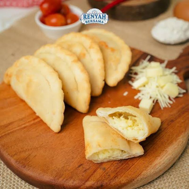 

cireng isi keju