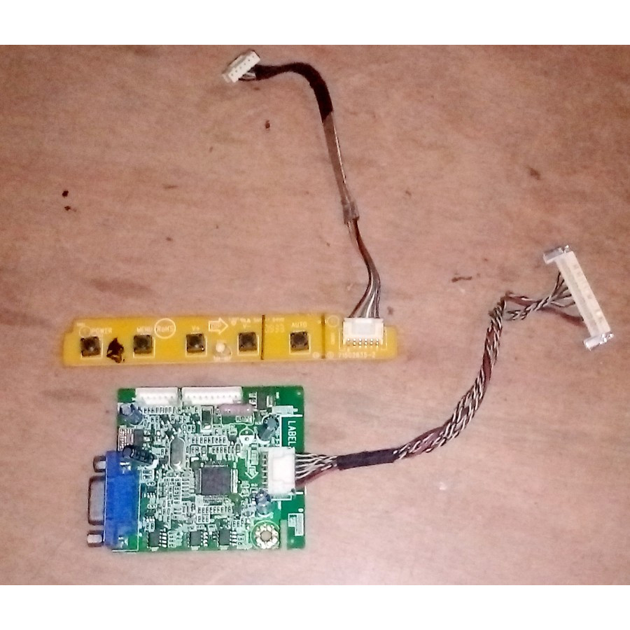 MB - Mainboard Monitor LCD Zyrex ZM620