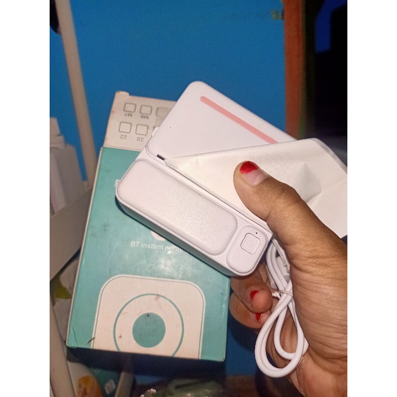

PL Mini portable thermal printer Free Kertas sticker /pocket printer/printer tanpa tinta/wireles bluetoot android