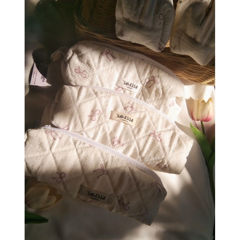 

Pencil Case Fluffy Whiteribbon Aesthetic | By Salessa