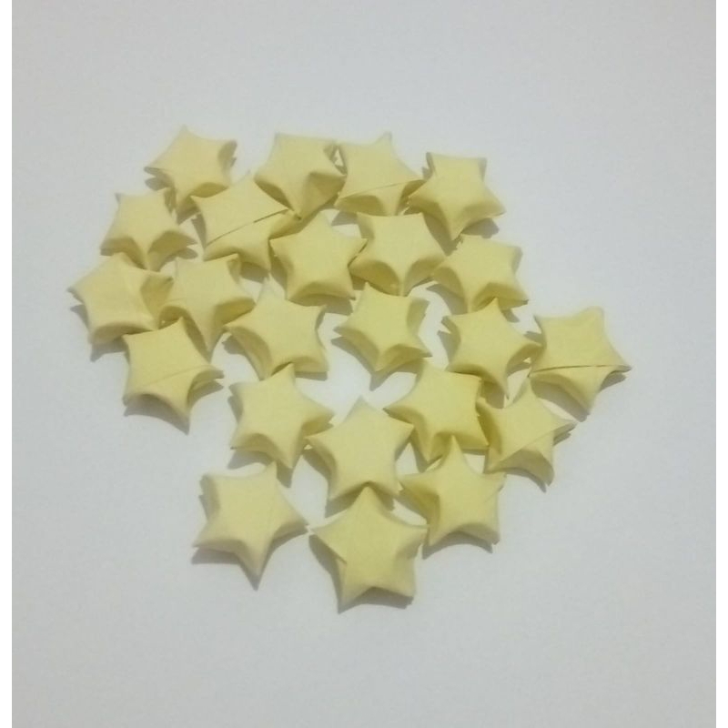 origami bintang kuning pucat isi 50pcs *uget_uget.id