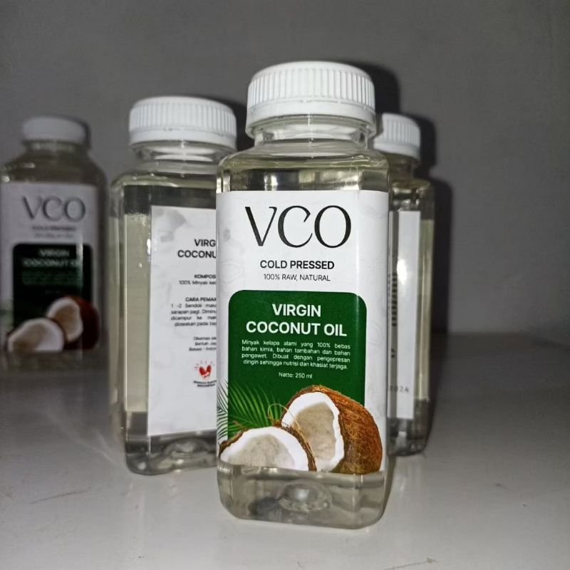 

VCO 250 ML Minyak Kelapa Murni Extra Virgin Coconut Oil 250ml Minyak Kelapa VCO Virgin Coconut Oil Original
