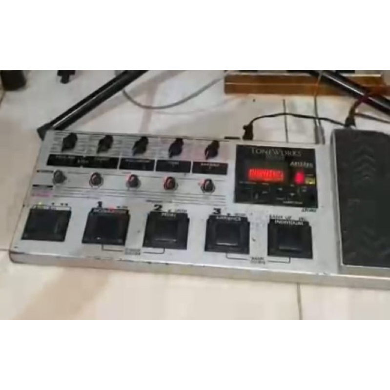 Efek KORG AX1500