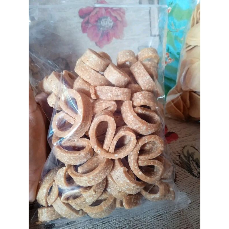 

ENTING ENTING KACANG DAN WIJEN