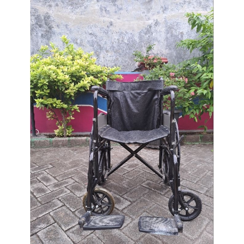 Kursi Roda Murah, Second Pemakaian 3 Bulan, Bisa di Lipat