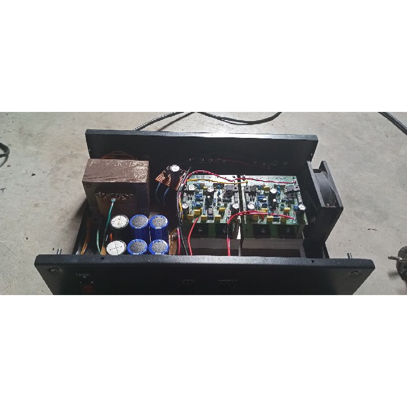 POWER AMPLIFIER 5 AMPER CT 30 STEREO