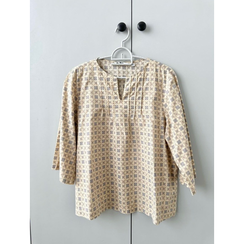 Uniqlo Blouse