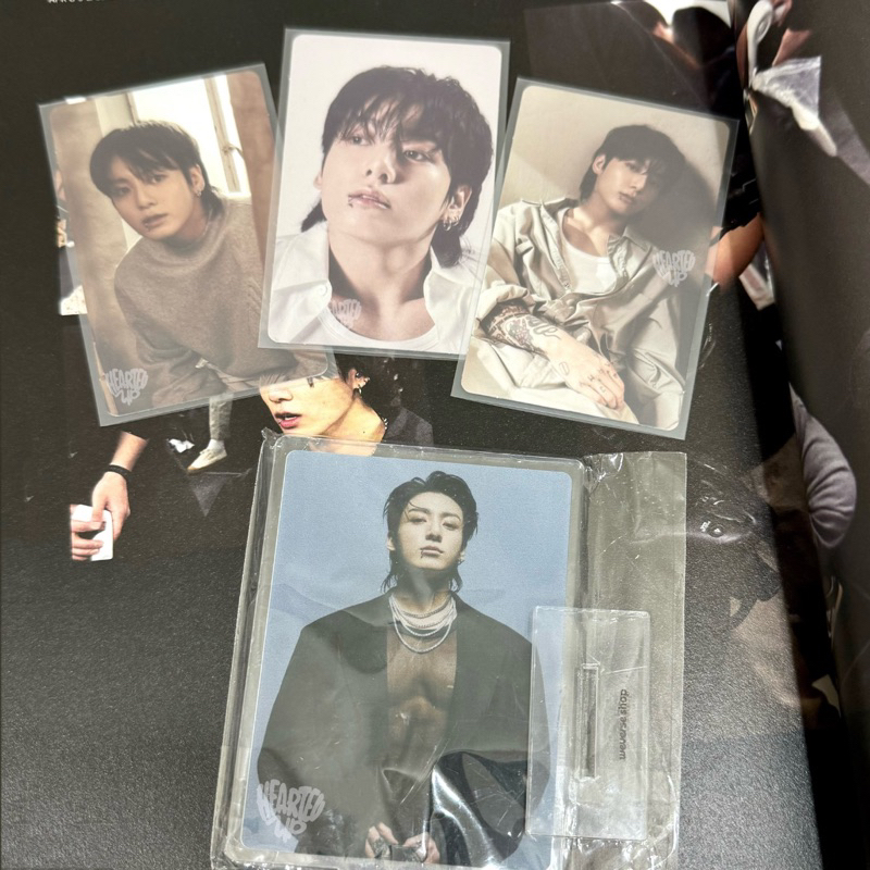 [READY] JUNGKOOK GOLDEN WEVERSE POB SECOND ROUND - R2 POB GOLDEN WEVERSE JUNGKOOK / ACRYLIC POB JUNG