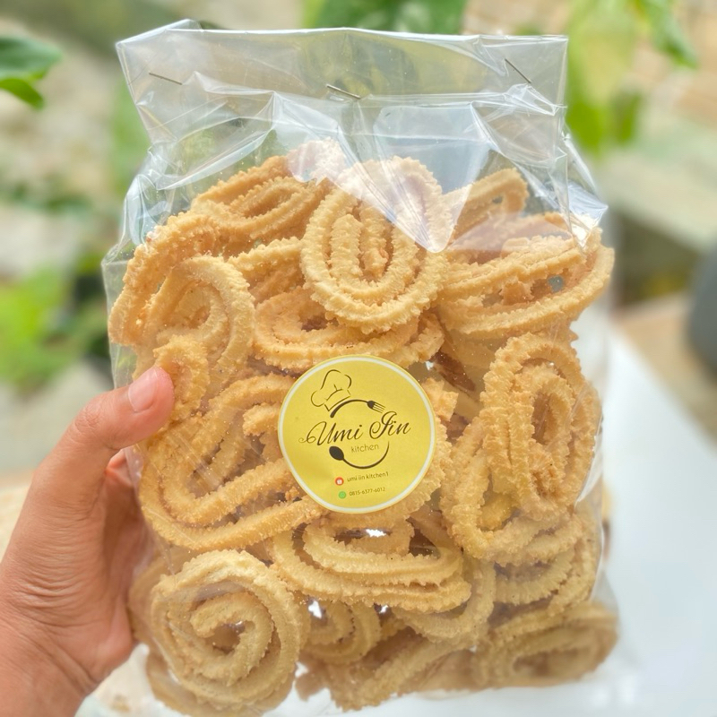 

KUE KERING AKAR KELAPA 500gr KUE KERING KUE KERING ASIN KUE KERING MANIS AKAR KELAPA MANIS AKAR