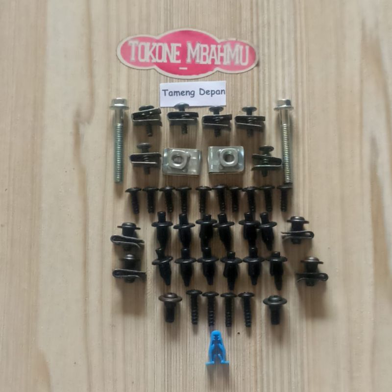 Baut Cover Body Bodi Tameng Depan Honda ADV 150 160