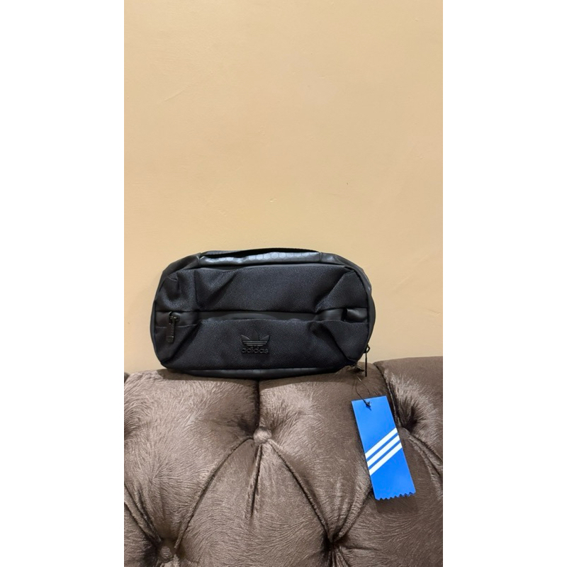 Adidas Tas Pinggang Hitam