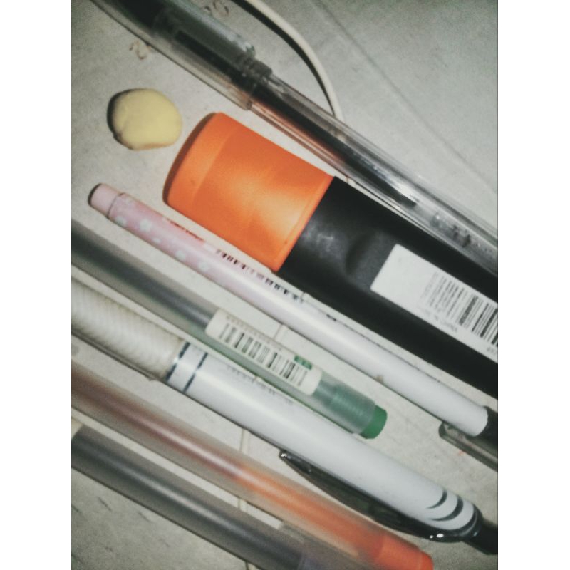

Alat Tulis