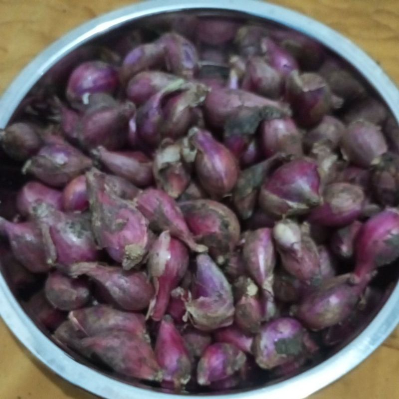 

BAWANG MERAH SEGAR KUPAS,1KG,MURAH