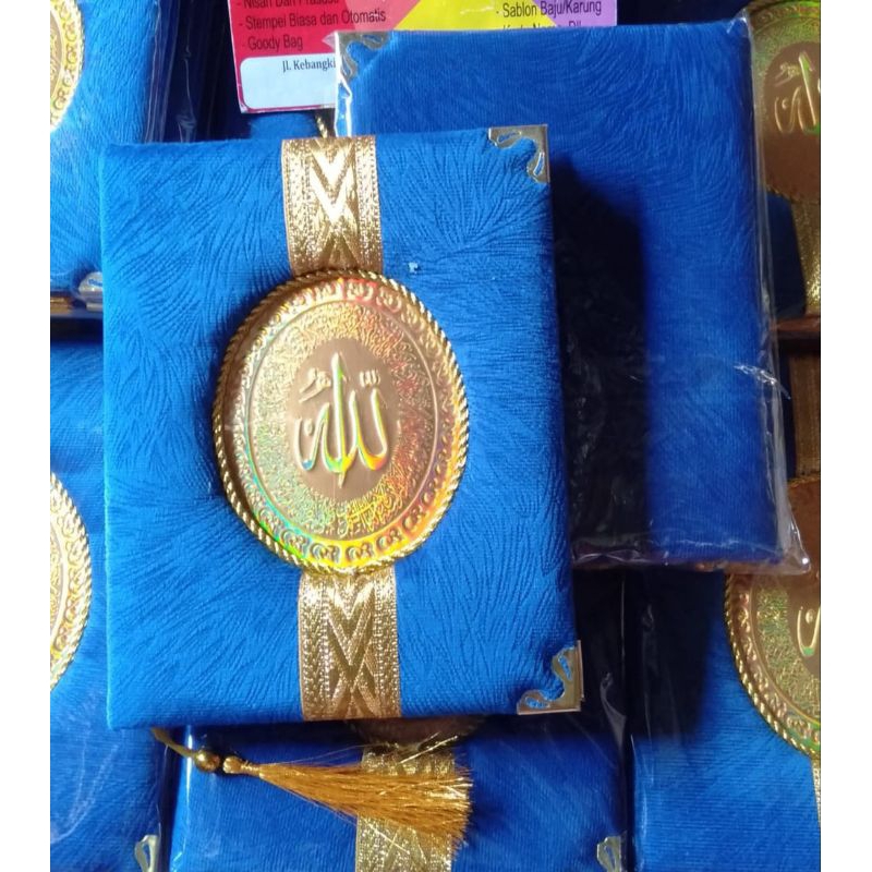 

cover bludru busa premium pita bordir