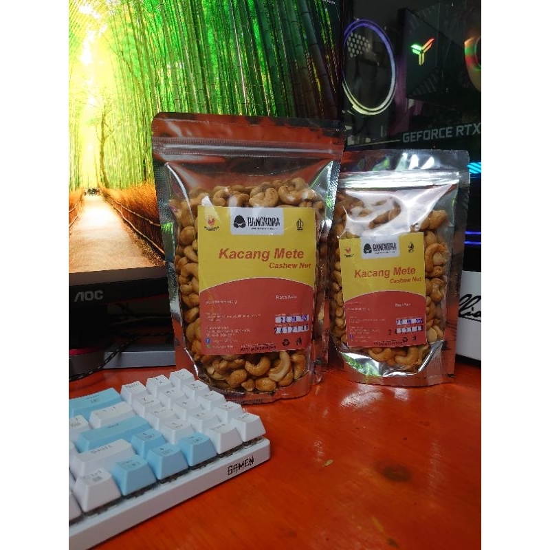 

KACANG METE MUNA RASA ASIN 200 GR