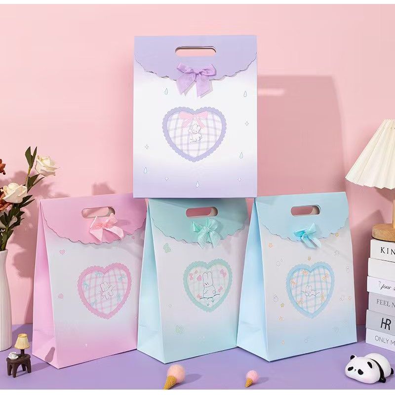 

Goodie Bag Kado Paper Bag Premium Lucu JUMBO 24 X 32 X 10.5 Cm