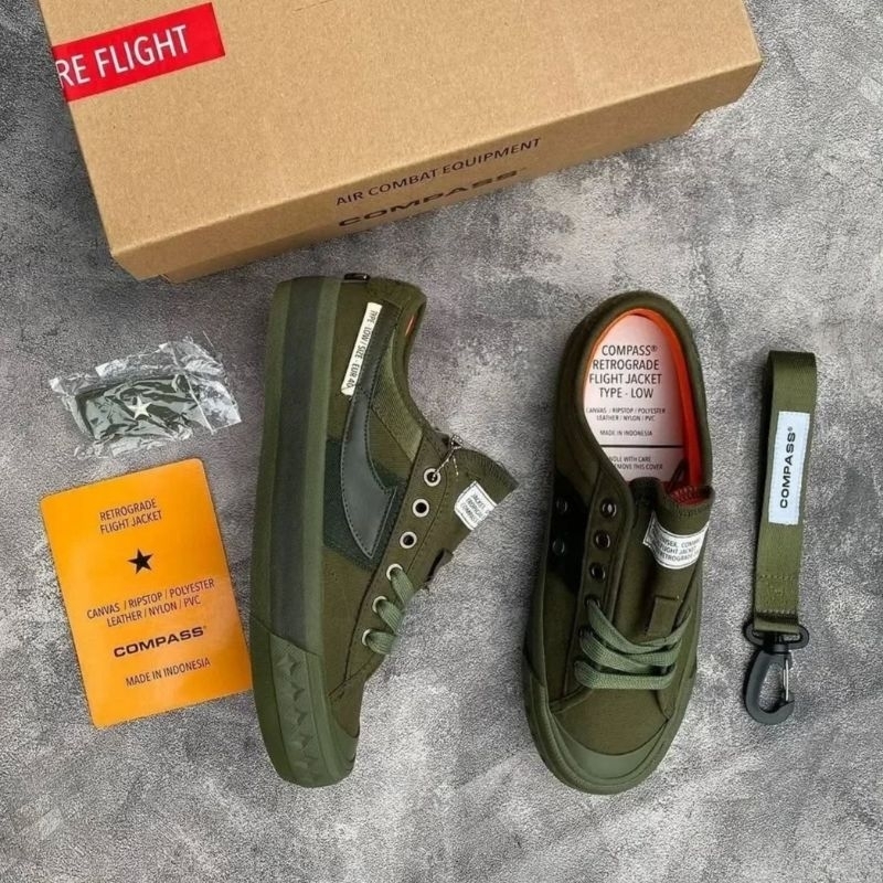 COMPASS RETROGRADE FLIGHT JACKET SIZE 40 || SEPATU SECOND BRAND ORIGINAL @Kakiku.SECONDTHRIFT