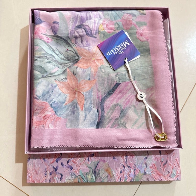 NEW Buttonscarves TLM 1 Tea Rose