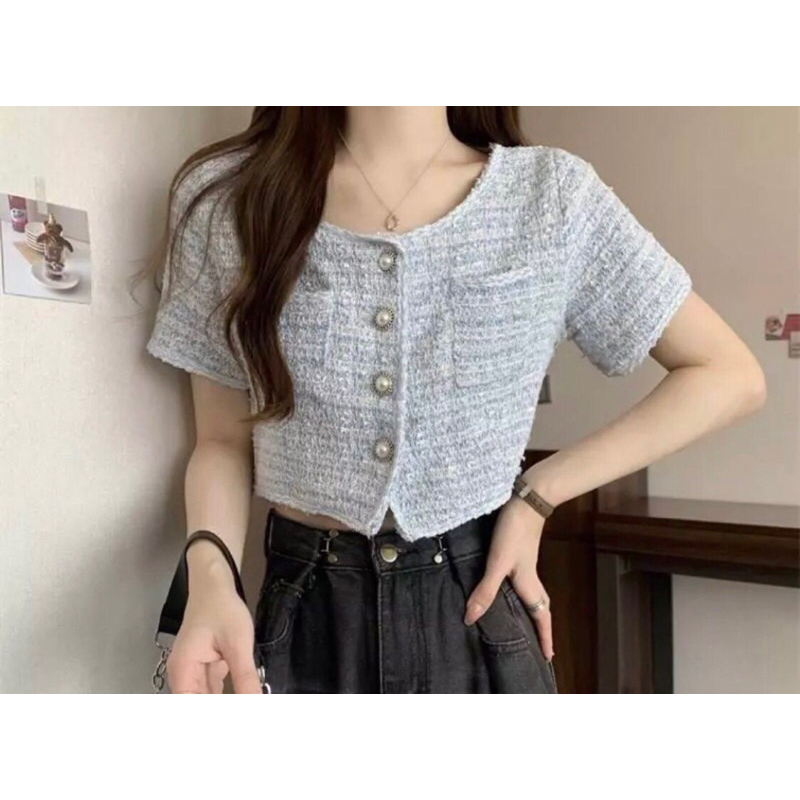 Baju Biru Muda Wanita