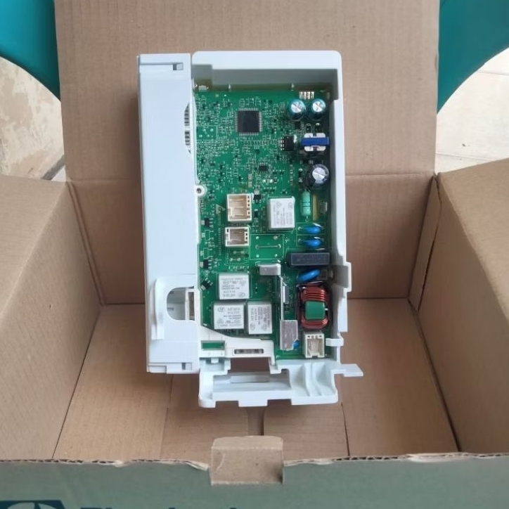 MODUL MESIN CUCI ELECTROLUX  EWF80743