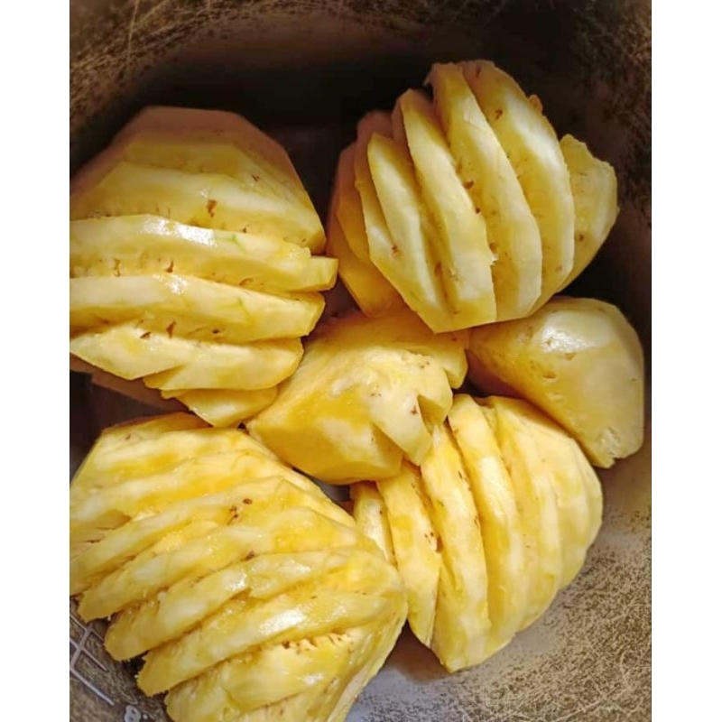 

NENAS Kaliman madu KUPAS
