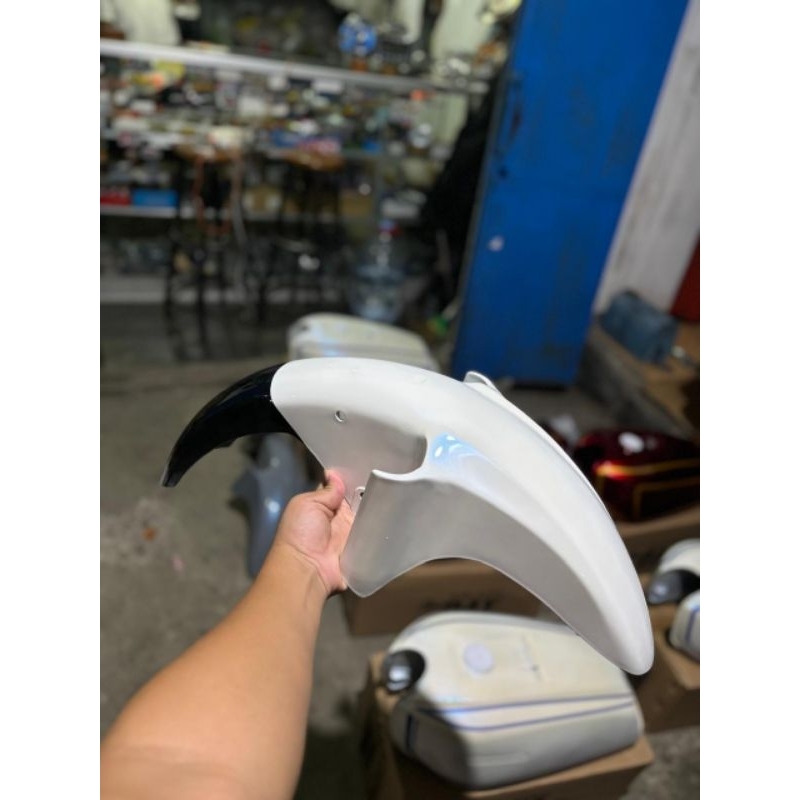 slebor leo putih lembayung slebor depan leo cat putih lembayung