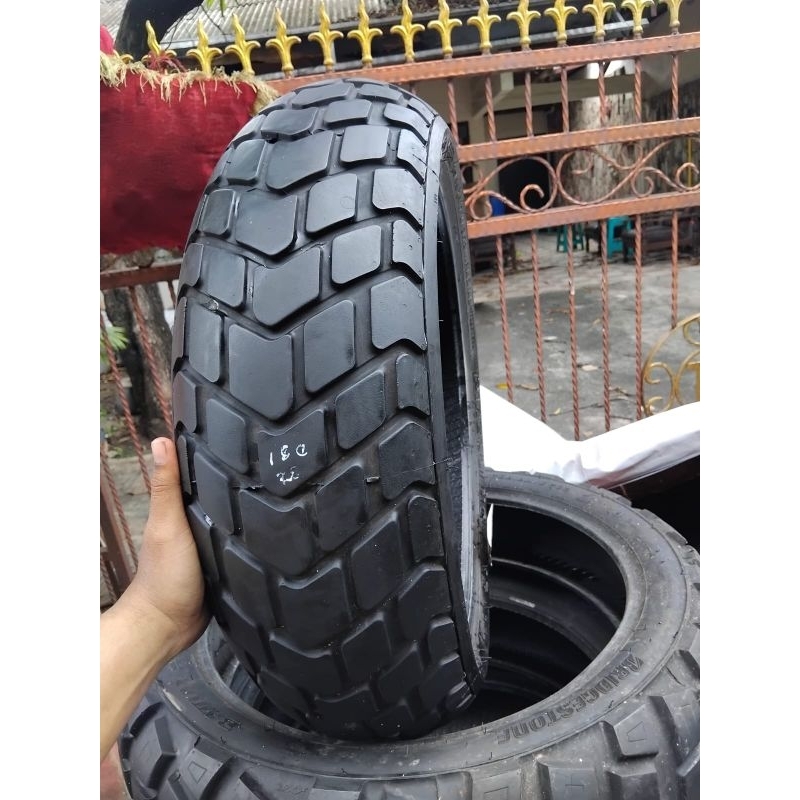 Ban bekas Moge Pirelli mt 60 rs 180 55 17 bukan ukiran atau suntikan