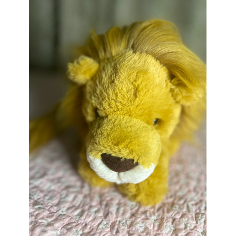 louie lion by jellycat