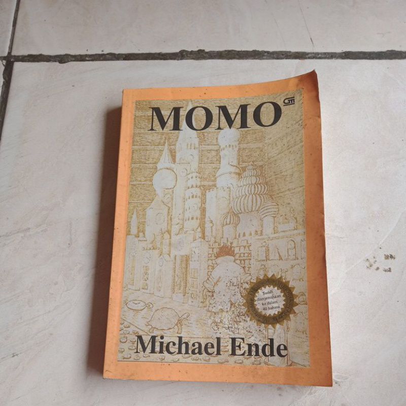 Novel MOMO - Michael ende