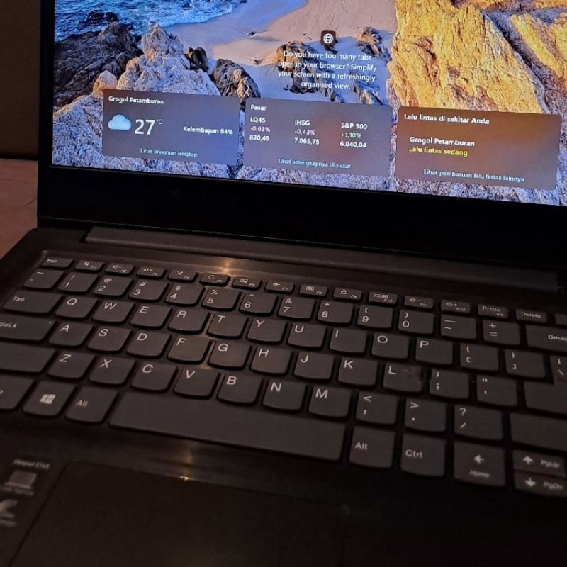 Lenovo IdeaPad S145 - Intel Core i3 8th Gen 4GB/256GB