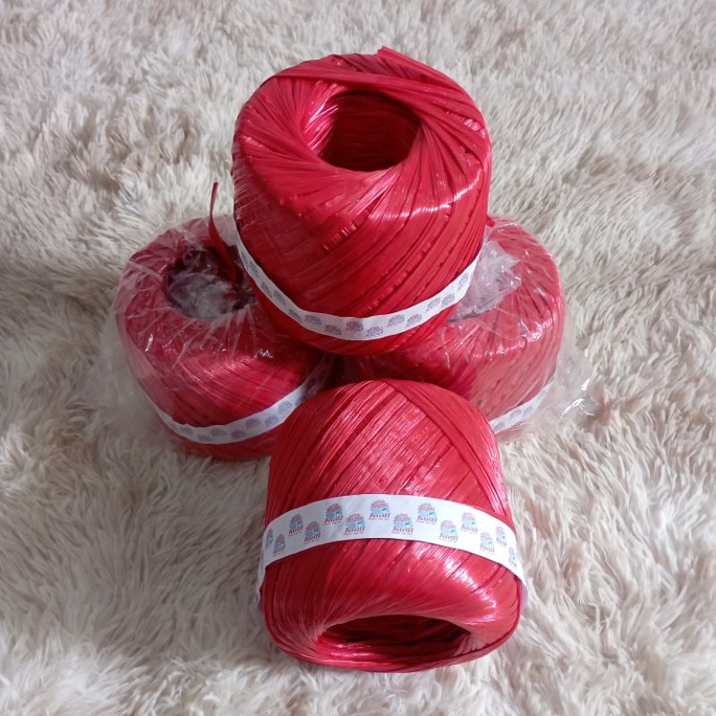 

Tali rafia mengkilap 500 gram, tali fafia merah cap kuat, tali rafia bening murni