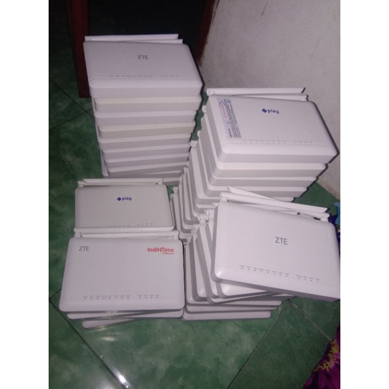 GPON ONT ZXHN ZTE F670L & F679L dual band port 5G biru & hijau UNIT & adaptor