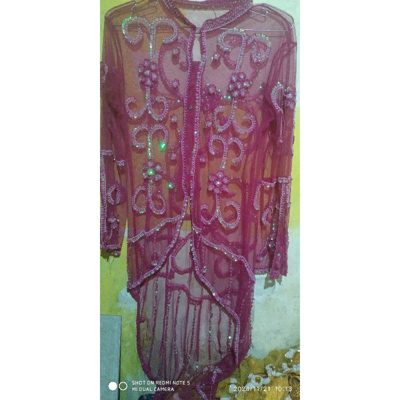 preloved kebaya wisuda