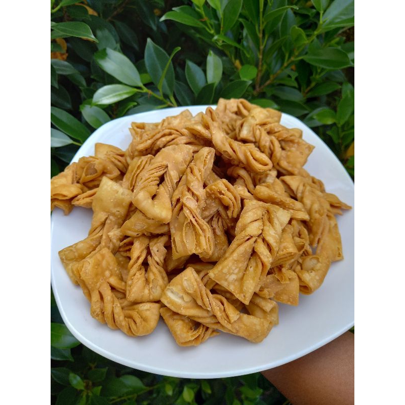 

Kue Bawang Pita Pedas