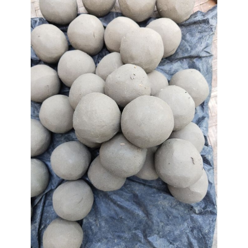 ampo tanah liat/lempung