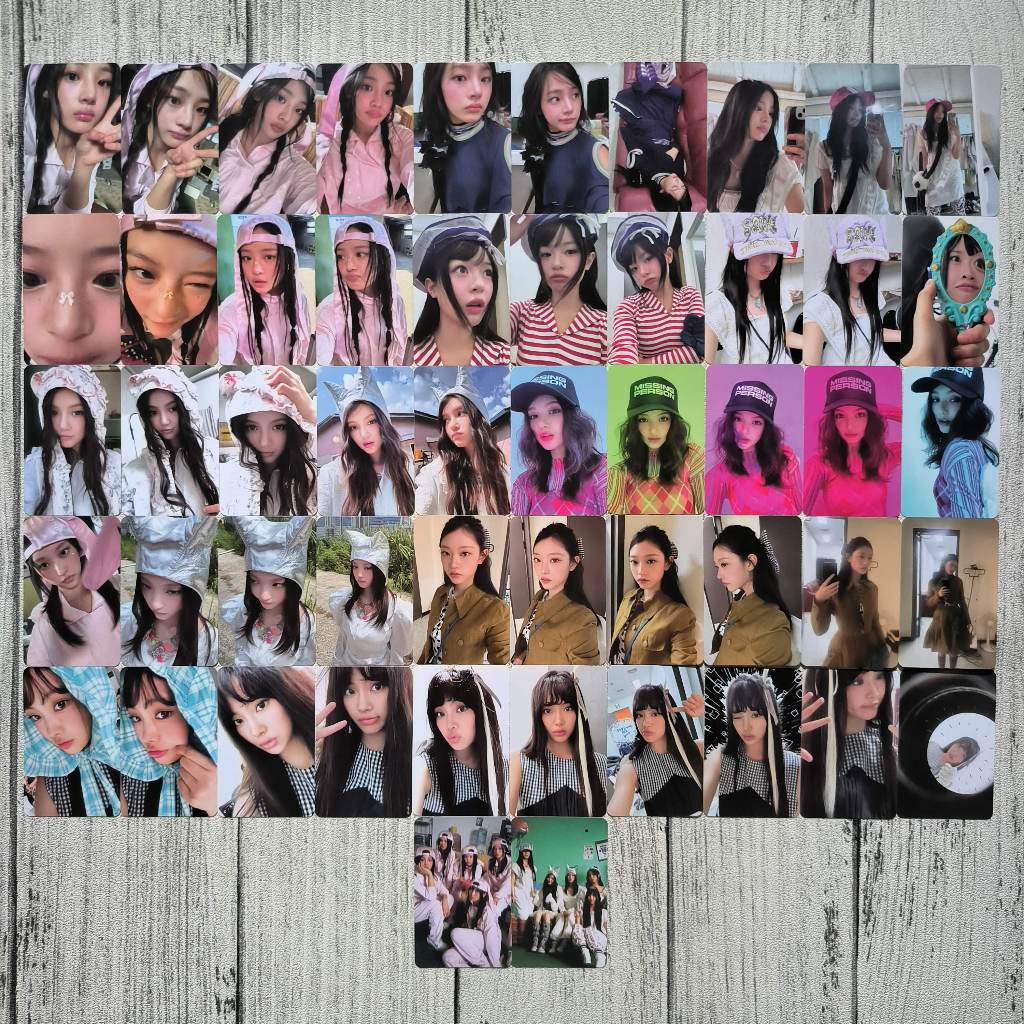 (READY) NEWJEANS - 2025 SEASON'S GREETINGS PHOTOCARD