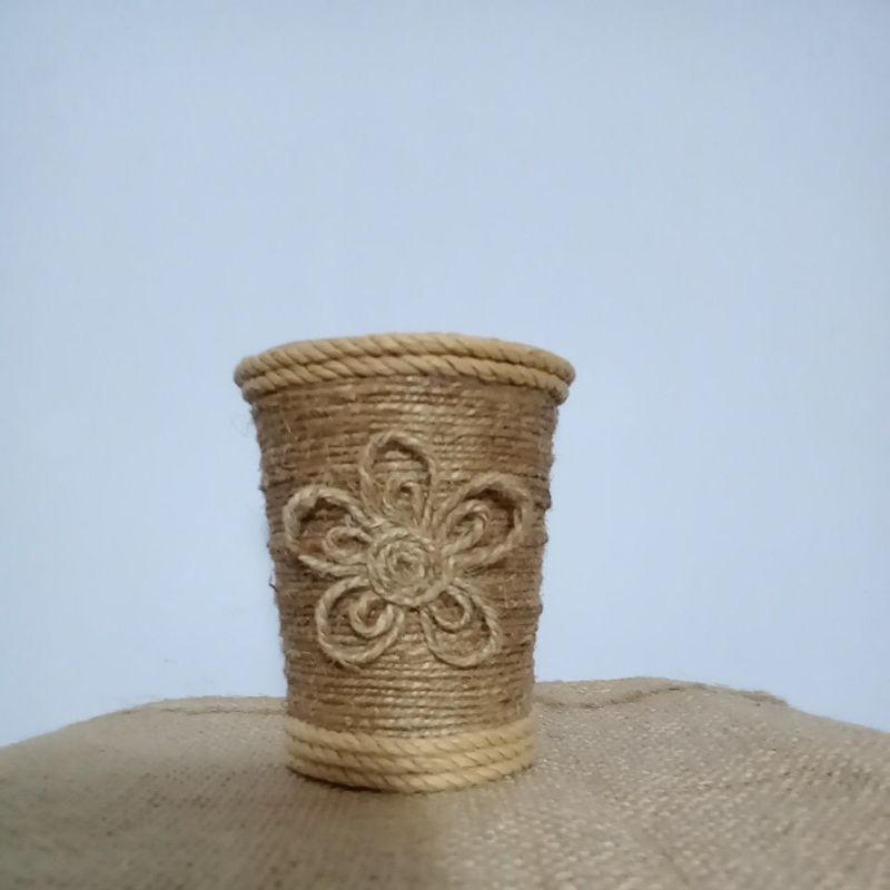 

Tempat Pensil Tali Rami