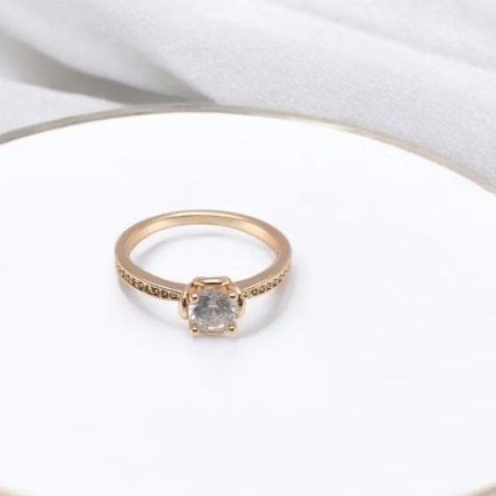 Xuping Cincin Solitaire Cincin Kasual Wanita 4923