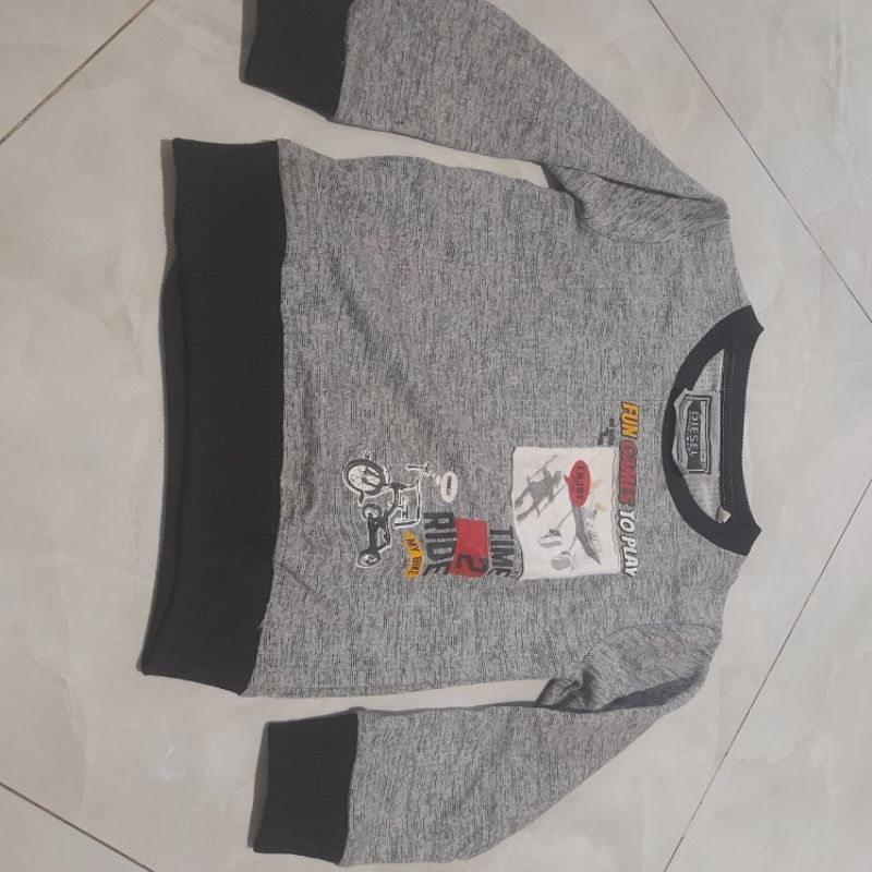 Preloved Sweater Bayi Balita Diesel