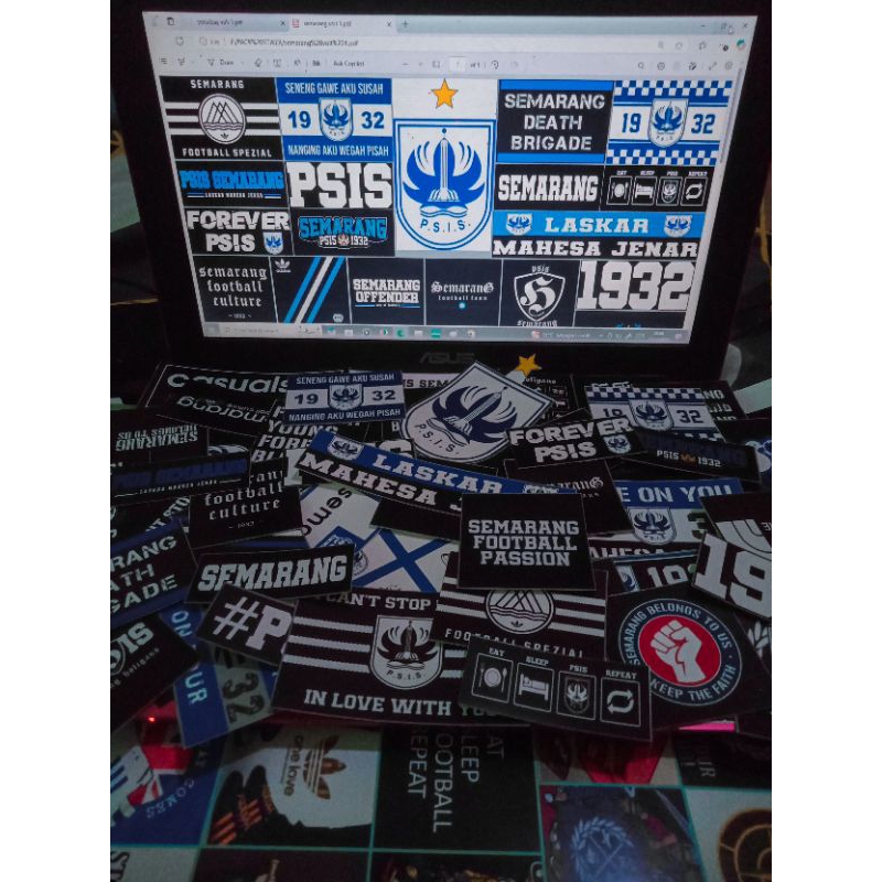 

STIKER CASUAL PSIS SEMARANG 50+ pcs,BAHAN VINYL