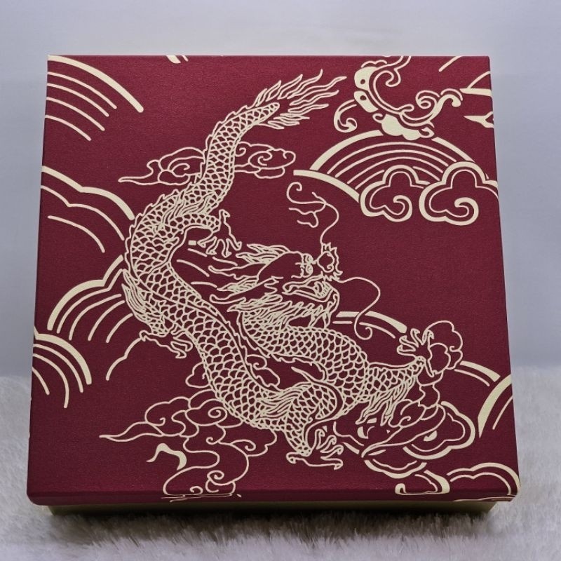 

Box standar wallpaper 25x25x10cm CNY WP Dragon / cake box hamper imlek