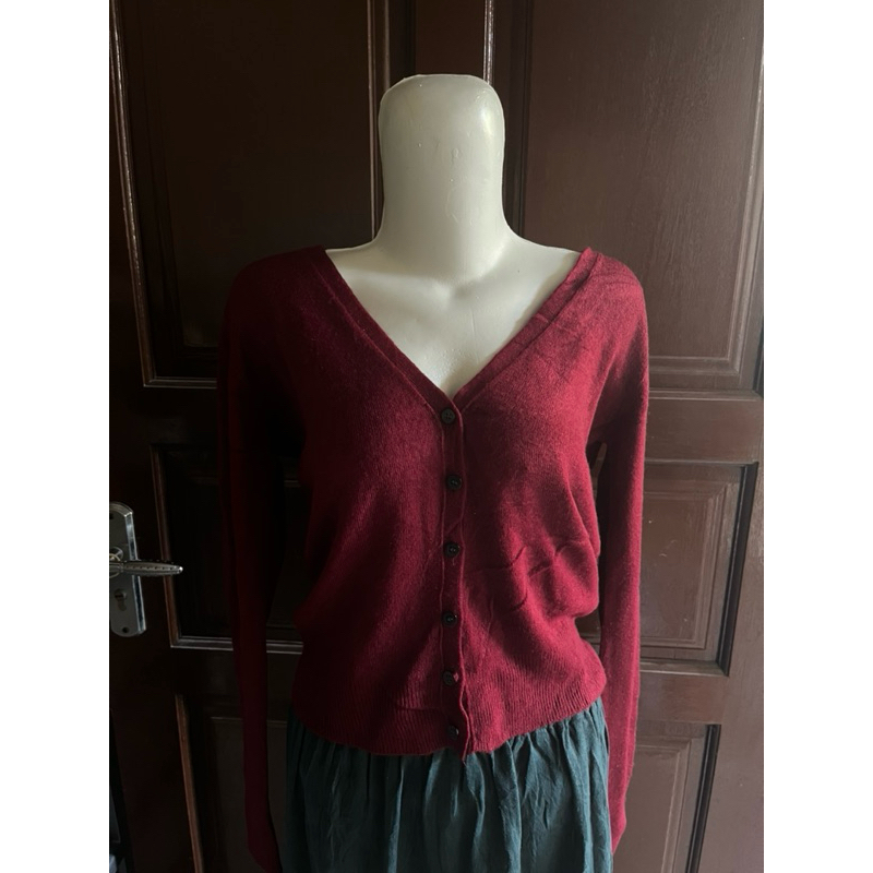 cardigan maroon branded by spao (preloved)
