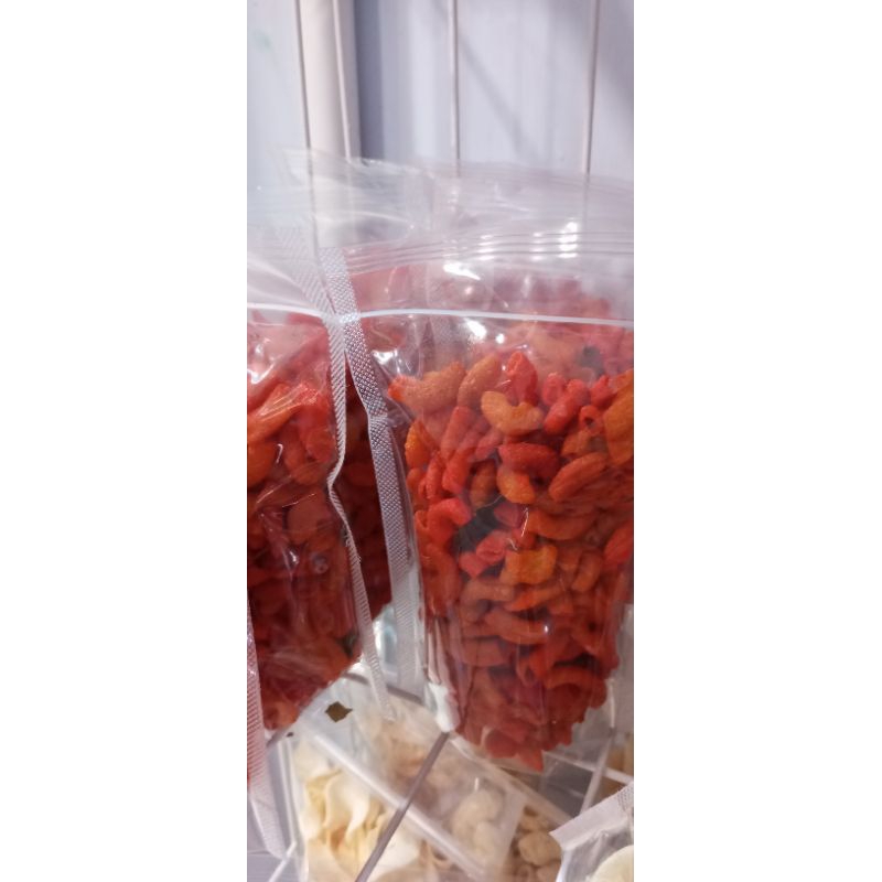 

makaroni pedas daun jeruk 100gr