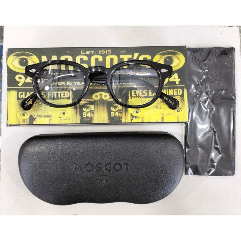 kacamata moscot
