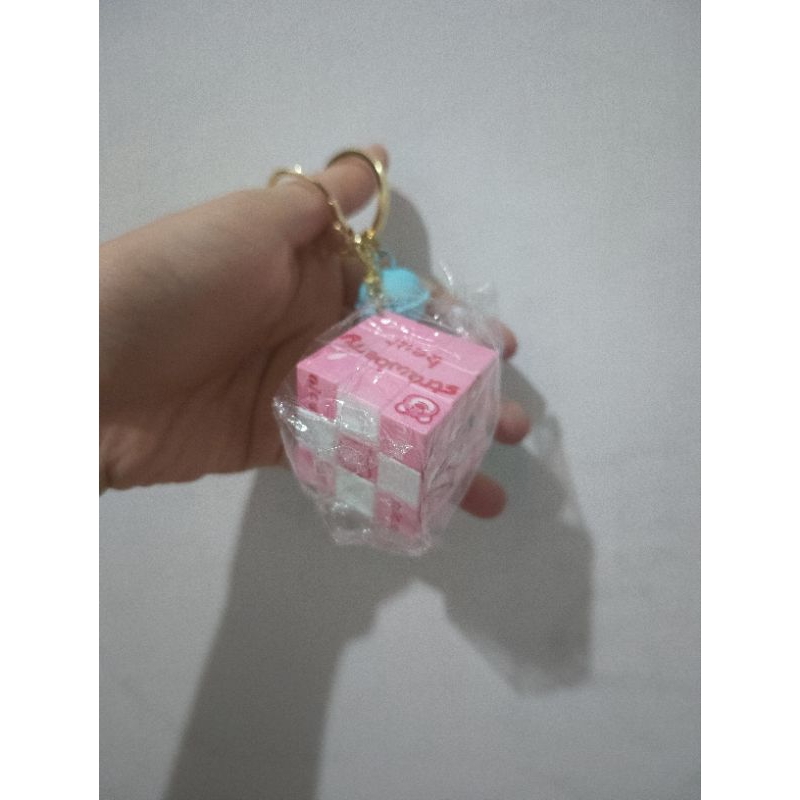 gantungan kunci rubik lotso 3*3 gantungan kunci lonceng